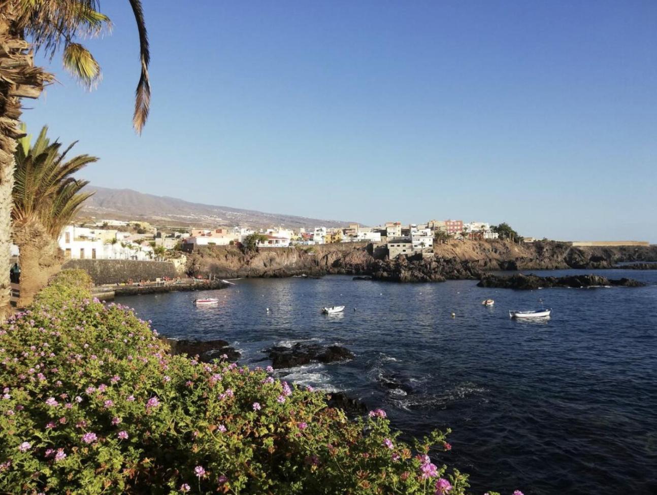 Alcala Seaside Apartment, Two Rooms, Private Parking Exterior photo