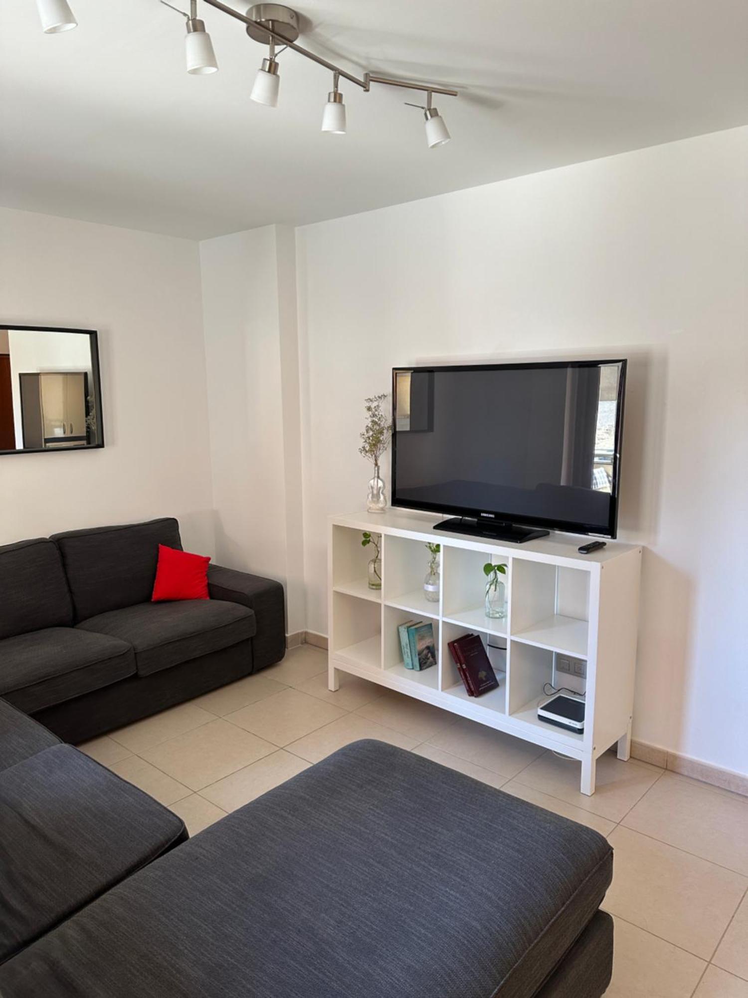 Alcala Seaside Apartment, Two Rooms, Private Parking Exterior photo